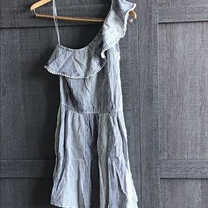 Off shoulder striped mini summer dress